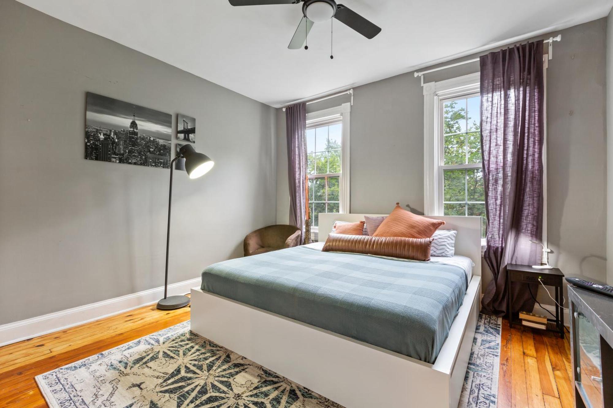 Pristine Townhouse With Rooftop Deck Near Canton! Baltimore Buitenkant foto