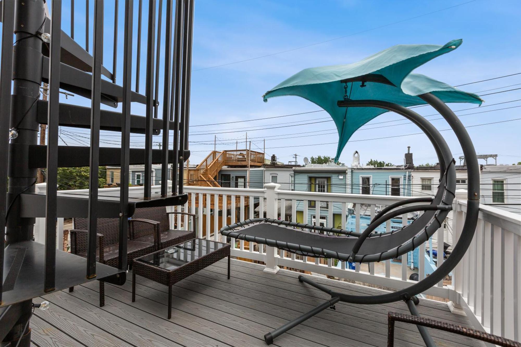 Pristine Townhouse With Rooftop Deck Near Canton! Baltimore Buitenkant foto